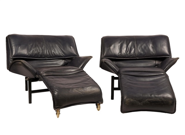 PAIR OF VICO MAGISTRETTI VERANDA LOUNGE CHAIRS by Vico Magistretti