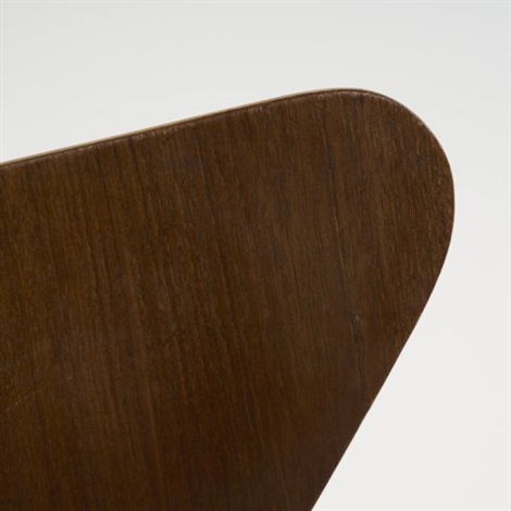 Two work chairs 3117 by Arne Jacobsen on artnet