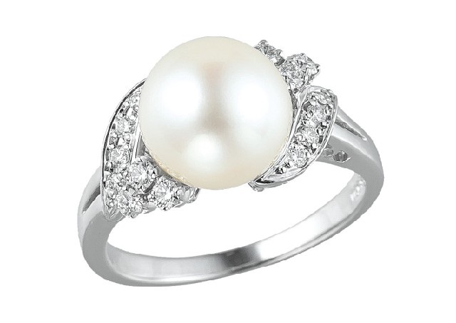 Mikimoto pearl and hot sale diamond ring