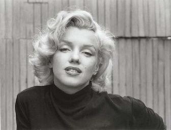 Marilyn monroe 2025 black sweater